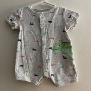 💕2/$12 3/$15💕 Carter's Onesie